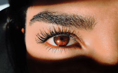 Fylla i ögonbrynen permanent: Experternas tips och råd